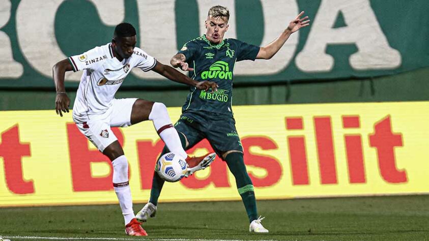 20° colocado - CHAPECOENSE (7 pontos) - 19 jogos - Título: 0% - G6: 0,002% - Rebaixamento: 98,6%. 