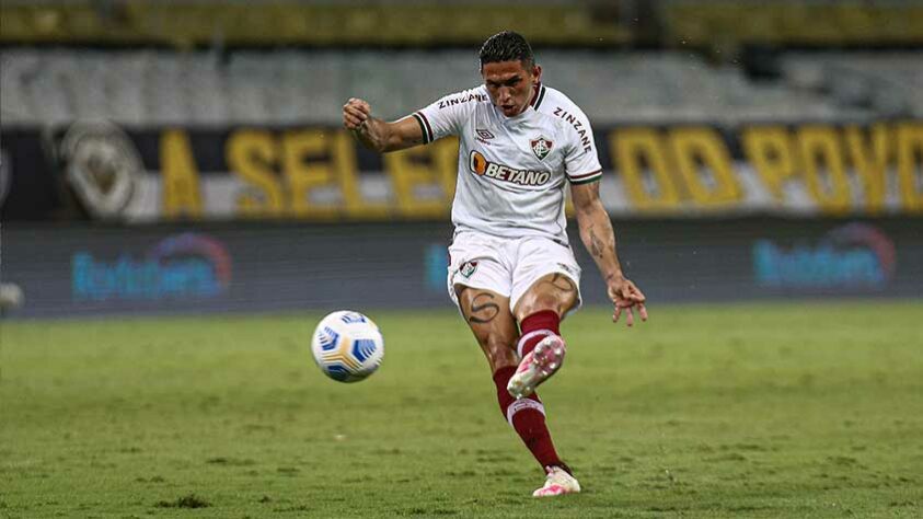 Nesta quarta-feira, o Fluminense perdeu para o Atlético-MG por 1 a 0, no Mineirão, em jogo válido pela decisão das quartas de final da Copa do Brasil. Com gol de Hulk, o Galo avançou para as semifinais com o placar acumulado de 3 a 1. Confira as notas do Tricolor a seguir. (Por Ana Daróz; anapereira@lancenet.com.br)