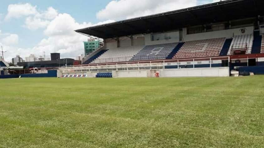 Cidade: Brusque (SC) - Clube: Brusque - O governo de Santa Catarina autorizou a volta do público aos estádios em 15 de setembro.