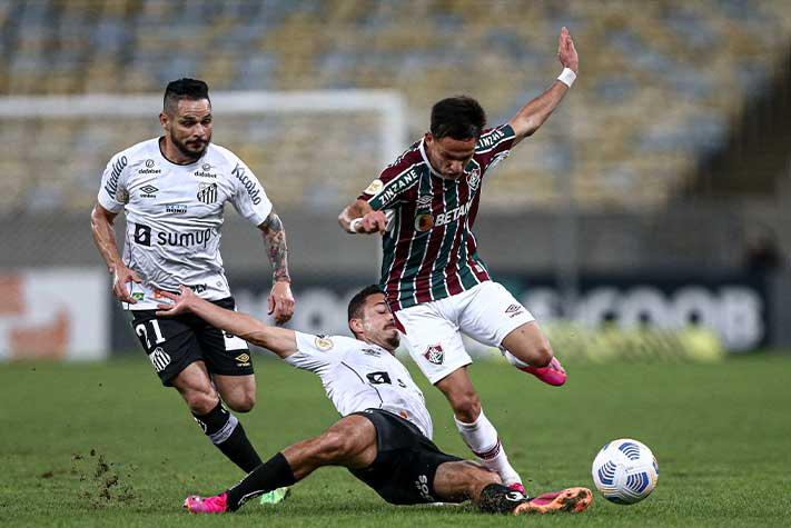 ADIADO - Santos x Fluminense - Como a liberação para público no estado de São Paulo só acontecerá na segunda-feira (4), a partida na Vila Belmiro mudou de data e vai ocorrer no dia 27 de outubro.