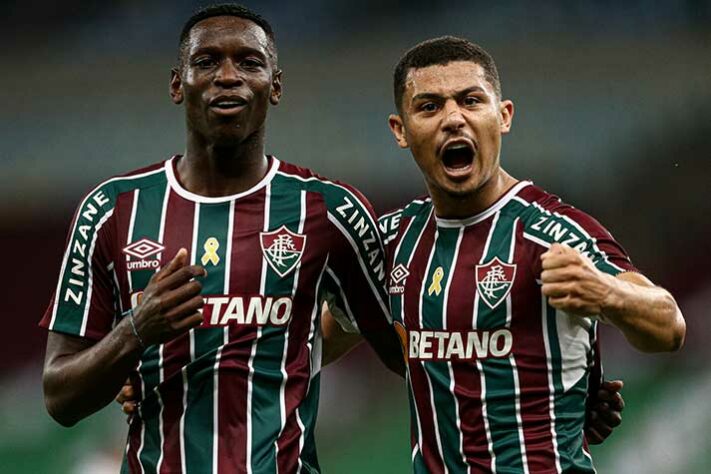 8° colocado - FLUMINENSE (29 pontos) - 21 jogos - Título: 0,084% - G6: 22,8% - Rebaixamento: 4,7%.