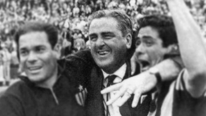 ROQUE GASTÓN MÁSPOLI, vencedor de 1966 pelo Peñarol, vem logo em seguida com 44 triunfos na Libertadores.