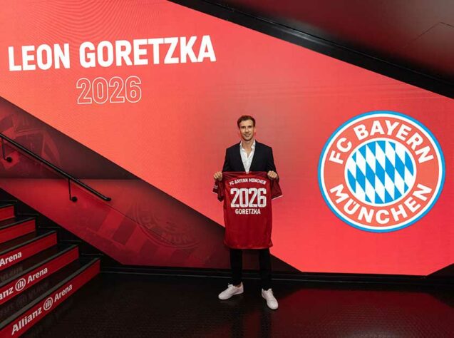 FECHADO - O Bayern de Munique anunciou nesta quinta-feira a renovação contratual do meio-campista Leon Goretzka, de 26 anos, que já estava encaminhada desde os últimos dias. Anteriormente com vínculo até o final desta temporada, em junho de 2022, o atleta estendeu o acordo por mais quatro anos, até junho de 2026.