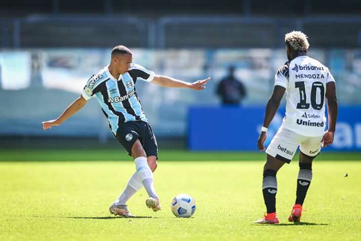 12° colocado - CEARÁ (24 pontos) - 19 jogos - Título: 0,051% - G6: 11,2% - Rebaixamento: 14,6%.