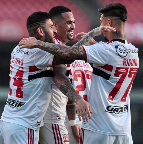 12° colocado - SÃO PAULO (25 pontos) - 20 jogos - Título: 0,074% - G6: 18,6% - Rebaixamento: 9,2%.