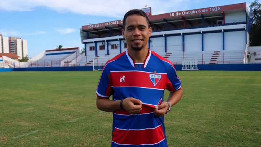 YAGO PIKACHU - Fortaleza (C$ 17,96) - Com cinco gols e cinco assistências, é um dos jogadores mais decisivos do campeonato, além de potencial cobrador de pênaltis quando Wellington Paulista não está em campo. Atuando contra o vice-lanterna Sport, pode fazer valer o investimento.