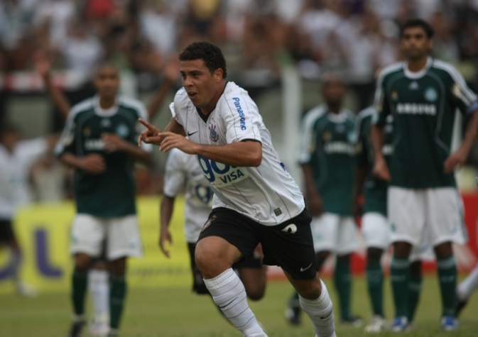 Primeiro gol pelo Corinthians empatando o Dérbi no fim do jogo em 1 a 1 com o Palmeiras, pelo Paulistão - 8/3/2009.