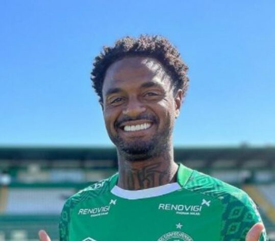 FECHADO - O Bangu anunciou o volante Renê Júnior, que atuou por Santos, Bahia, Ponte Preta, Corinthians e no futebol chinês. O jogador está longe dos gramados desde que defendeu as cores da Chapecoense, mas estava se preparando fisicamente para atingir um bom nível nesta temporada.