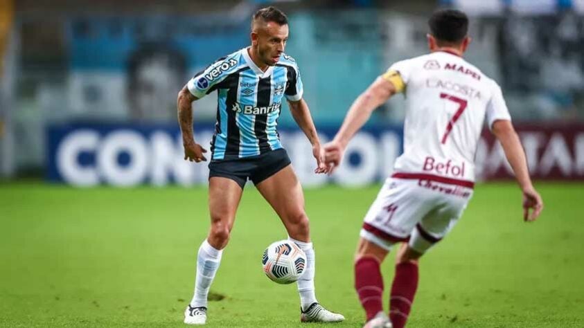 Rafinha (São Paulo): O experiente lateral-direito deixou o Grêmio, que disputou a Série A do ano passado, e acertou com o São Paulo, com contrato até o final de 2022 e prorrogável por mais um ano.