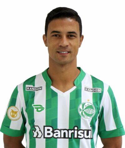 Ricardo Bueno (34 anos) - Posição: atacante - Clube: Juventude