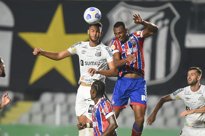 O Santos teve uma atuação discreta no empate por 0 a 0 com o Bahia neste sábado, na Vila Belmiro. A partida marcou a estreia do técnico Fábio Carille e, se não teve grandes destaques individuais, o Peixe ao menos não apresentou falhas graves como nas últimas partidas (notas por Diário do Peixe).