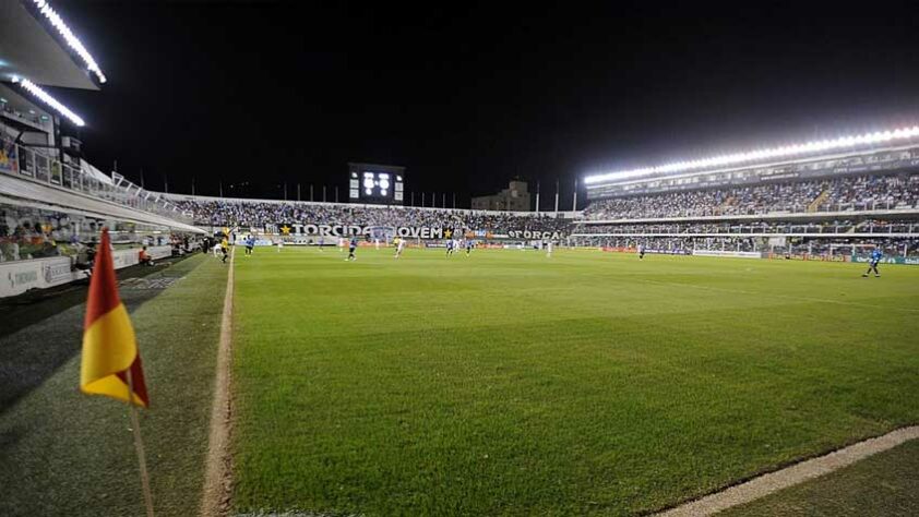 6º - Vila Belmiro - Inaugurado em 22/10/1916 - Clube dono do estádio: Santos