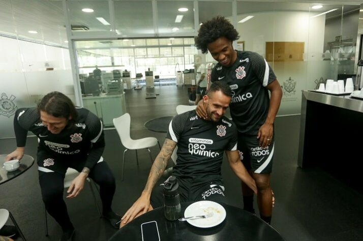 3° - Corinthians - Dívida até 2020: R$ 949 milhões.