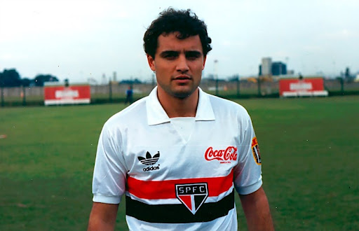 Aguirre - Meia-atacante (15/07/1990 - 04/10/1990)