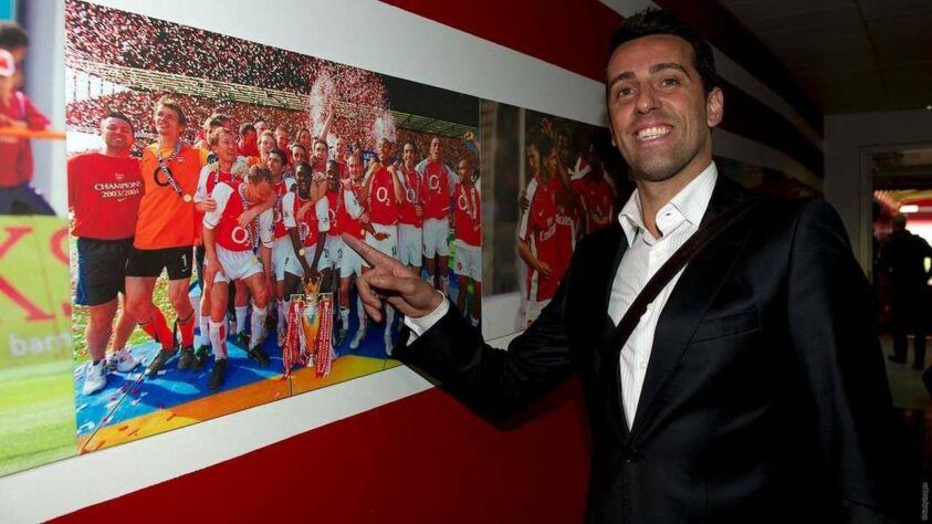 Edu (volante) - 127 jogos e 15 gols entre 2000 e 2005 - Campeão da Premier League 2001–02 e 2003-04; Copa da Inglaterra 2001–02, 2002–03 e 2004–05 e Supercopa da Inglaterra 2002 e 2004 - Hoje com 43 anos, é diretor técnico do Arsenal.