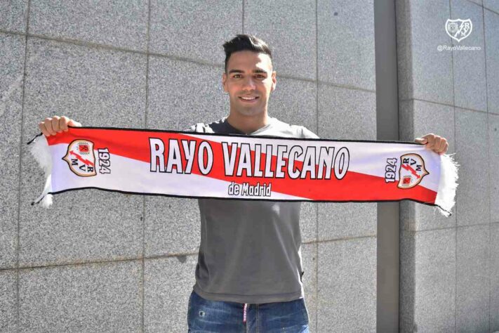 FECHADO - Falcao García foi oficialmente apresentado como novo jogador do Rayo Vallecano e deve estrear pela nova equipe nas próximas rodadas do Campeonato Espanhol.