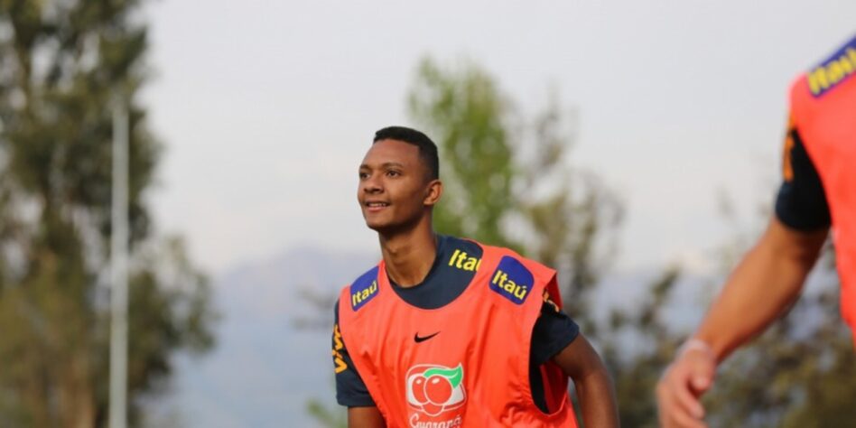 Luan Cândido - Clube: Red Bull Bragantino - Posição: lateral-esquerdo- Idade: 20 anos - Jogos no Brasileirão 2021: 5 - Situação no clube: reserva.