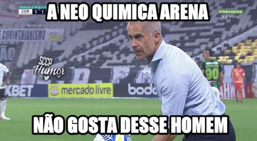 Sylvinho é alvo de memes dos corintianos