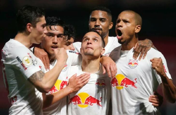 13° lugar - Red Bull Bragantino: R$ 274,9 milhões de dívida total em 2021 / dívida total em 2020 era de R$ 144 milhões / variação de 91% de 2020 para 2021 