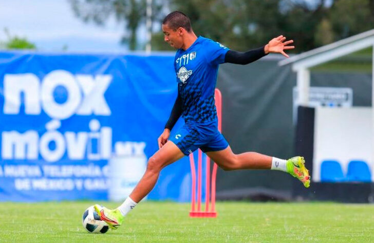 Jesús Hernández (México) - Clube: Querétaro (México) - Posição: Atacante.