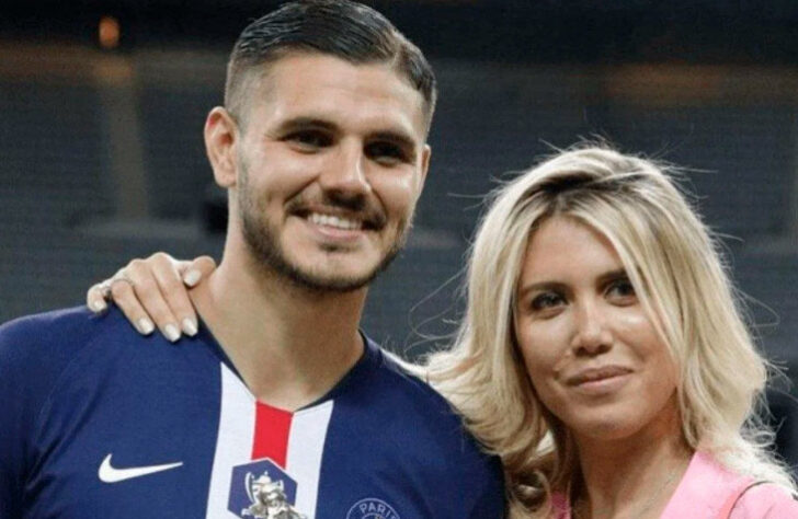  Após diversas idas e vindas, o casamento de Wanda Nara e Mauro Icardi parece estar perto do fim (também no papel). Um programa de TV argentino vazou um áudio da modelo reclamando da postura do jogador durante o processo de separação. O LANCE! mostra essa e outras polêmicas envolvendo o casal nesta galeria. Veja!