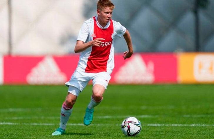 Kristian Hlynsson (Islândia) - Clube: Ajax (Holanda) - Posição: Meio-campista.
