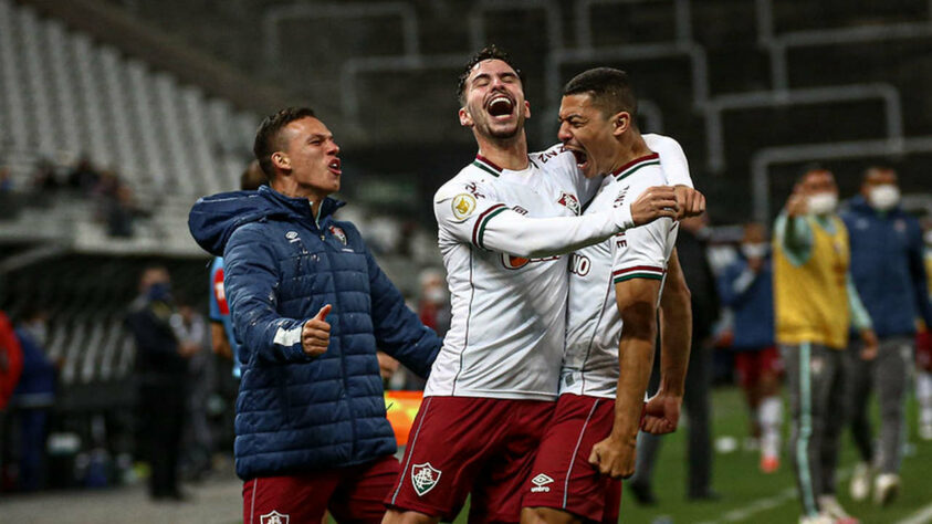 Neste sábado, o Fluminense encara o Flamengo, em jogo válido pela 28ª rodada do Brasileiro. Desde 2020, o Tricolor disputou 17 clássicos e acumula oito vitórias, seis empates e apenas três derrotas contra os rivais. Confira os resultados dos últimos duelos. (Por Ana Daróz; anapereira@lancenet.com.br)