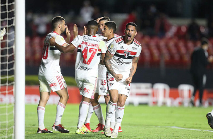 14° colocado - SÃO PAULO (29 pontos) - 24 jogos - Título: 0,001% - G6: 5,8% - Rebaixamento: 13,5%.