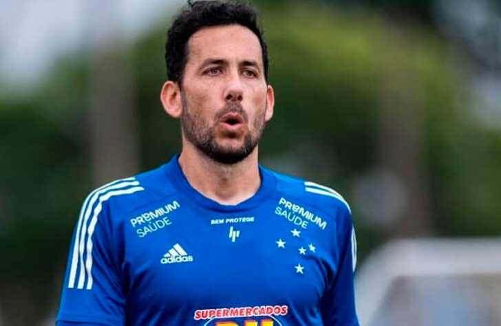 Cruzeiro: Ariel Cabral (argentino) - 200 partidas