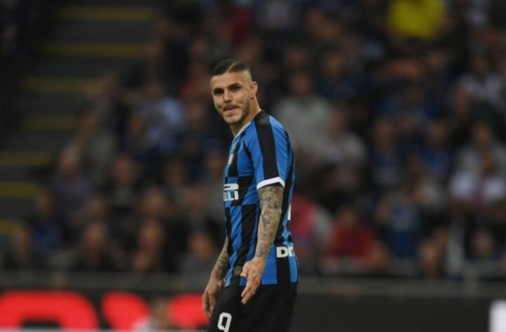 A modelo sempre arrumou problemas para Icardi durante sua passagem pela Inter de Milão. Comentarista de um programa na TV Italiana, Wanda ficou conhecida por expor problemas internos do clube e fazer críticas públicas defendendo seu marido, seja na Inter ou na Argentina.