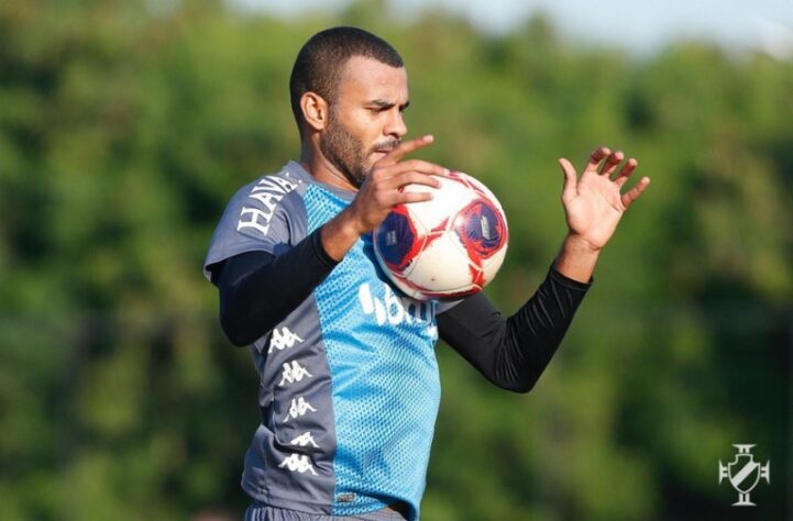 Ernando - Zagueiro - 33 anos - Saindo do Vasco/futuro indefinido.