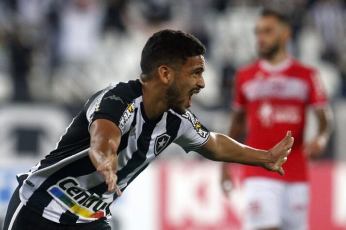 2° - Botafogo (55 pontos) - 31 jogos - Chance de título: 32,2% - Acesso à Série A: 93,6% - Rebaixamento: 0%.