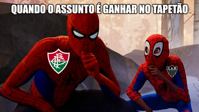 Tentativa frustrada de anulação do jogo contra o Palmeiras pela Libertadores faz Galo ser alvo de memes nas redes sociais.