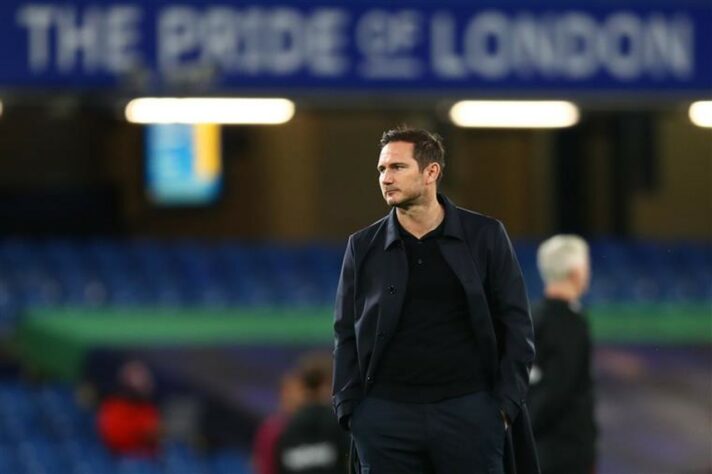 Frank Lampard (Inglaterra) - 43 anos - Último clube: Chelsea - Desempregado desde janeiro de 2021 - Iniciou seu trabalho como treinador no Derby County em 2018 e fez uma boa campanha no clube na segunda divisão inglesa. Foi contratado pelo Chelsea, clube no qual é ídolo como jogador, mas não teve muito sucesso.