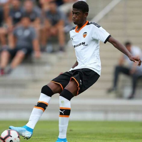 Cristhian Mosquera (Espanha) - Clube: Valencia (Espanha) - Posição: Zagueiro.