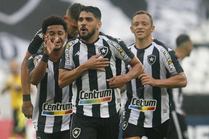 2° - Botafogo (56 pontos) - 32 jogos - Chance de título: 38,7% - Acesso à Série A: 96%- Rebaixamento: 0%.