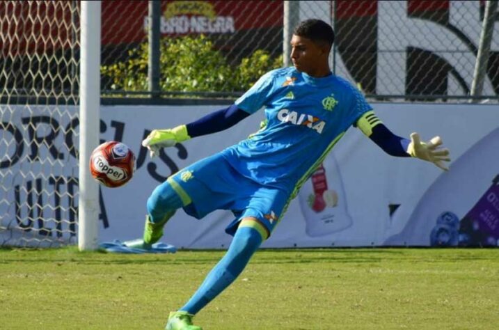 Dyogo Alves (20 anos): defende o sub-20 do Flamengo. Participou da Copinha em 2024 
