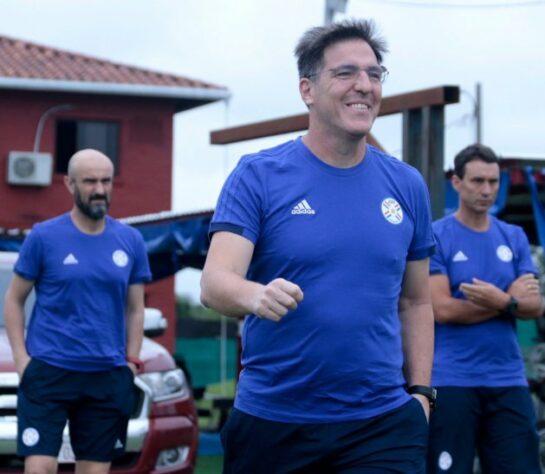 COMPLICOU - Os contatos do Atlético-MG com o técnico argentino Eduardo Berizzo esfriaram. De acordo com pessoas próximas ao treinador, não houve acerto entre as partes.