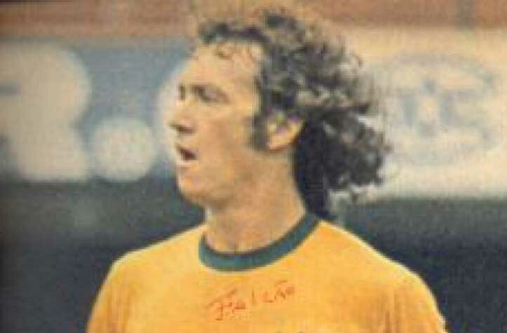 Falcão - Última Copa do Mundo: 1986 / Idade: 33 anos.