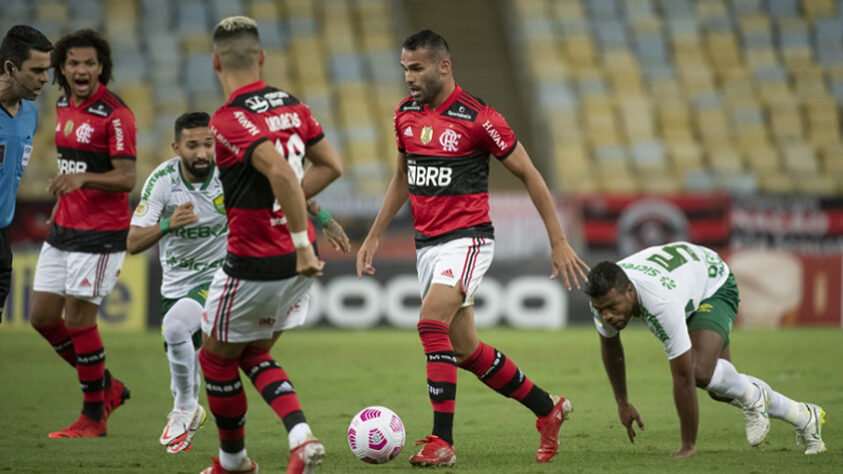 2° colocado - FLAMENGO (46 pontos) - 24 jogos - Título: 11,1% - G6: 99,05% - Rebaixamento: 0%.