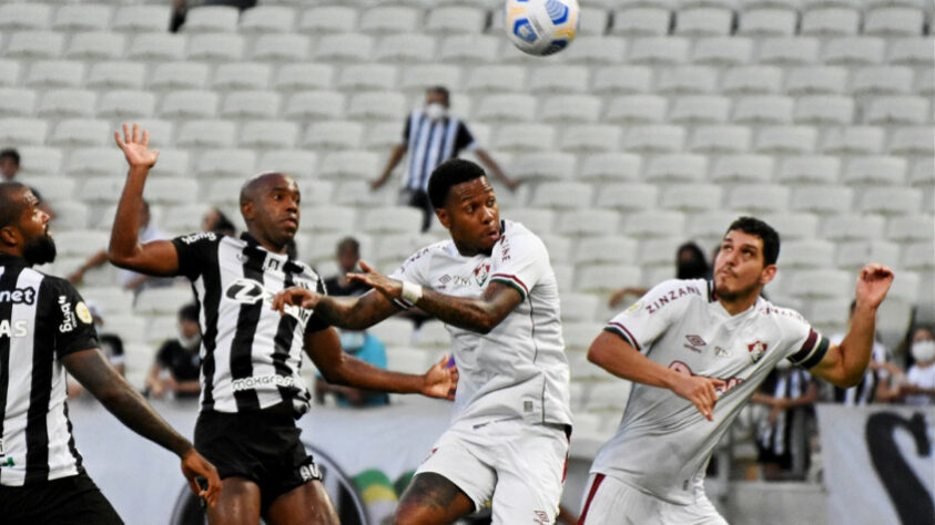 O Fluminense perdeu para o Ceará por 1 a 0, no Castelão, em partida válida pela 29º rodada do Brasileirão. O Tricolor teve um homem a mais durante a maior parte do tempo, mas não soube aproveitar a vantagem. O LANCE! traz as notas e os destaques do confronto. Por Tiago Tassi (tiagomontes@lancenet.com.br)