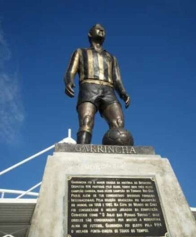 Garrincha - Localizada no estádio Nilton Santos.