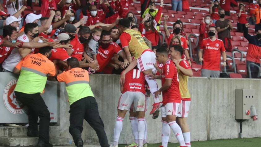 7° colocado - INTERNACIONAL (39 pontos) - 26 jogos - Título: 0,034% - G6: 50,9% - Rebaixamento: 0,048%.