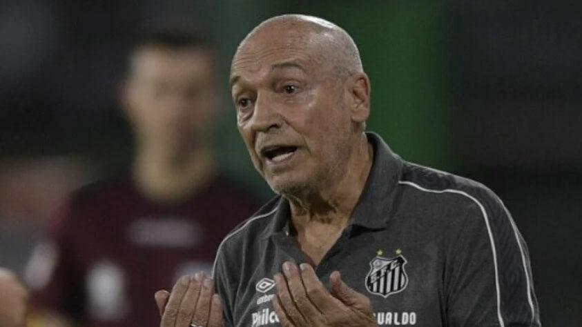 Jesualdo Ferreira - português - 76 anos - passagem pelo Santos em 2020