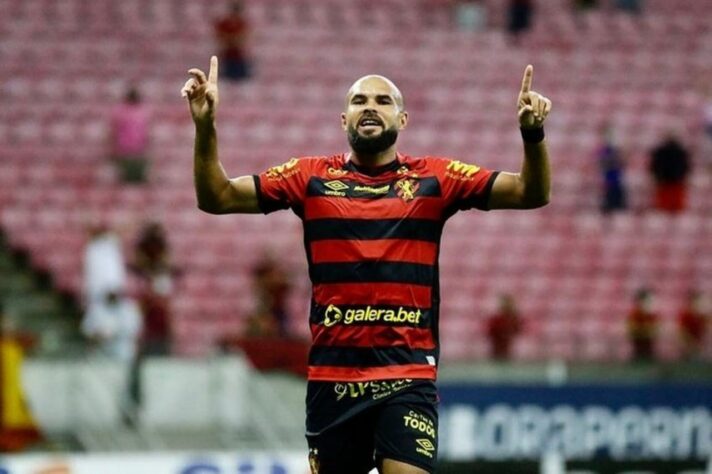 JOSÉ WELISON- Sport (C$ 4,76) No segundo turno, fez pelo menos quatro pontos em seis das oito partidas que disputou. Atuará fora de casa diante de um Fluminense que cedeu dezessete desarmes nas últimas três partidas como mandante.