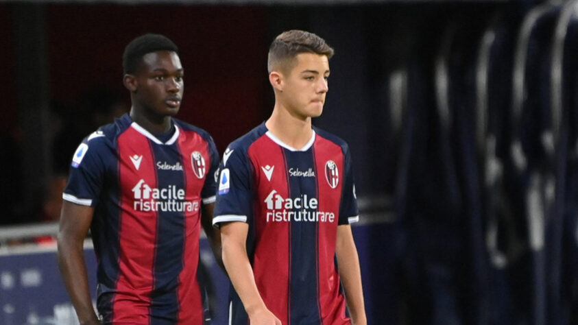 Kacper Urbanski (Polônia) - Clube: Bologna (Itália) - Posição: Meia-ofensivo.