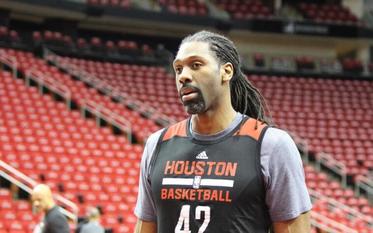 Nenê Hilário, jogador de basquete: “Irmão, nunca deixe ninguém remover os nossos valores. Estamos juntos e se Deus é por nós, quem será contra nós? Vencendo para todo o sempre Cristo, família e o próximo". (via redes sociais)