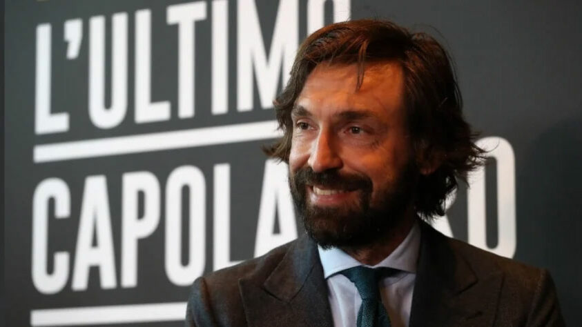 Andrea Pirlo (Itália) - 42 anos - Último clube: Juventus - Desempregado desde maio de 2021 - Começou seu trabalho como treinador profissional na própria Juventus, onde é ídolo como jogador, porém não fez uma boa temporada. 
