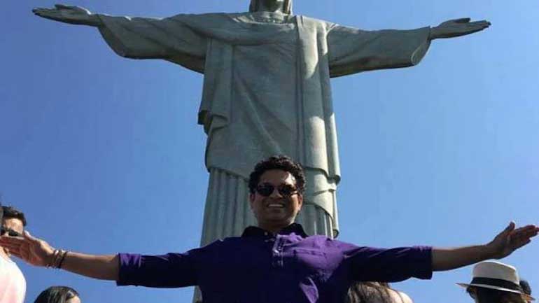 Também durante as Olimpíadas de 2016, Sachin Tendulkar, jogador de críquete da Índia, foi ao Cristo.