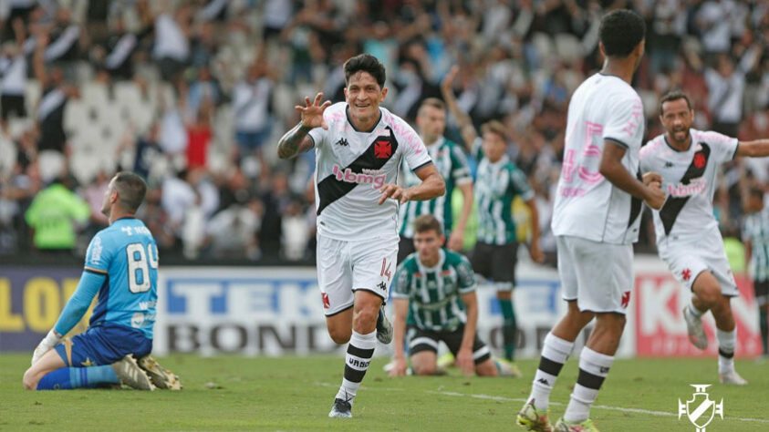 Vasco 2 x 1 Coritiba - Ao vencer o então líder da Série B, o Cruz-Maltino vivia o melhor momento na Série B. No entanto, a vitória foi a última do time em São Januário.